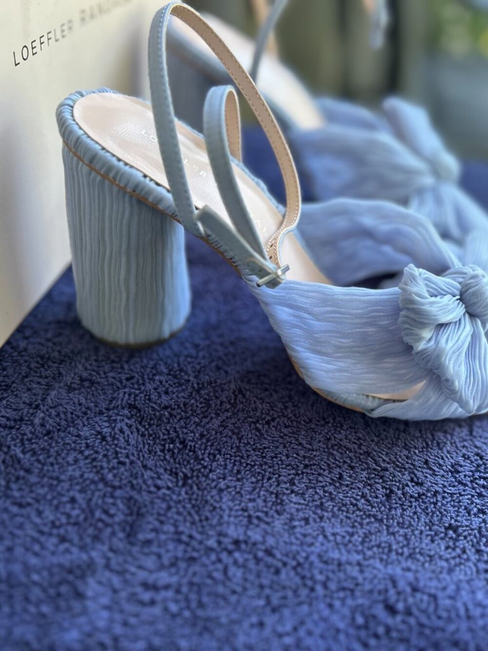 Loeffler Randall  Camellia Blue Pleated Bow Heel Size 7 - Picture 4 of 6